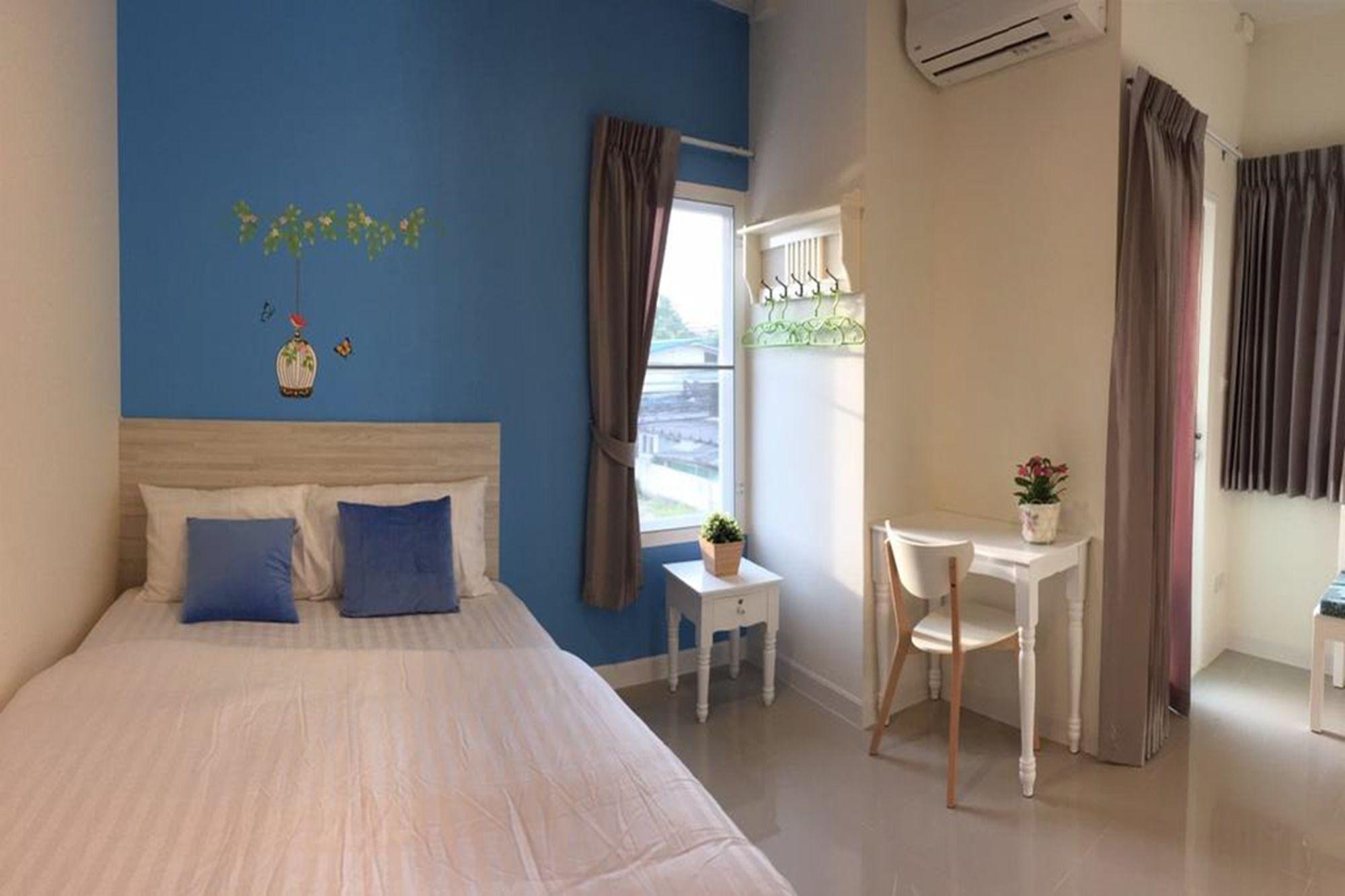 The Garden Living Hotel Bangkok Buitenkant foto